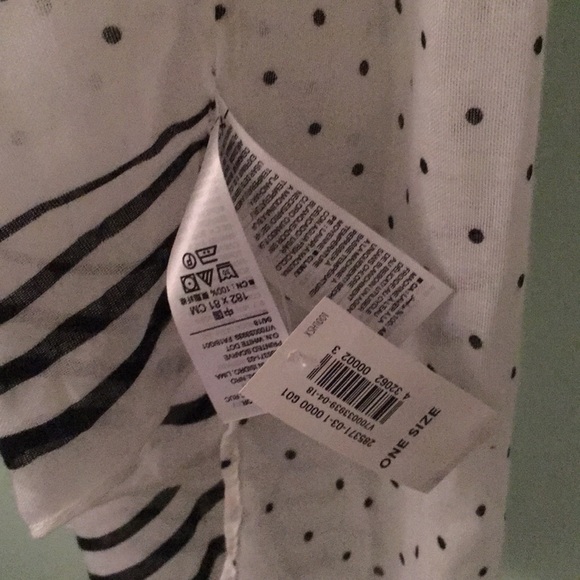 Scarf - Picture 5 of 5